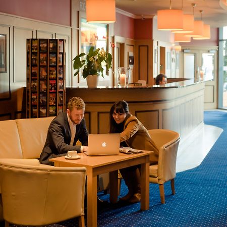 Rochestown Lodge Hotel Dun Laoghaire Exteriér fotografie