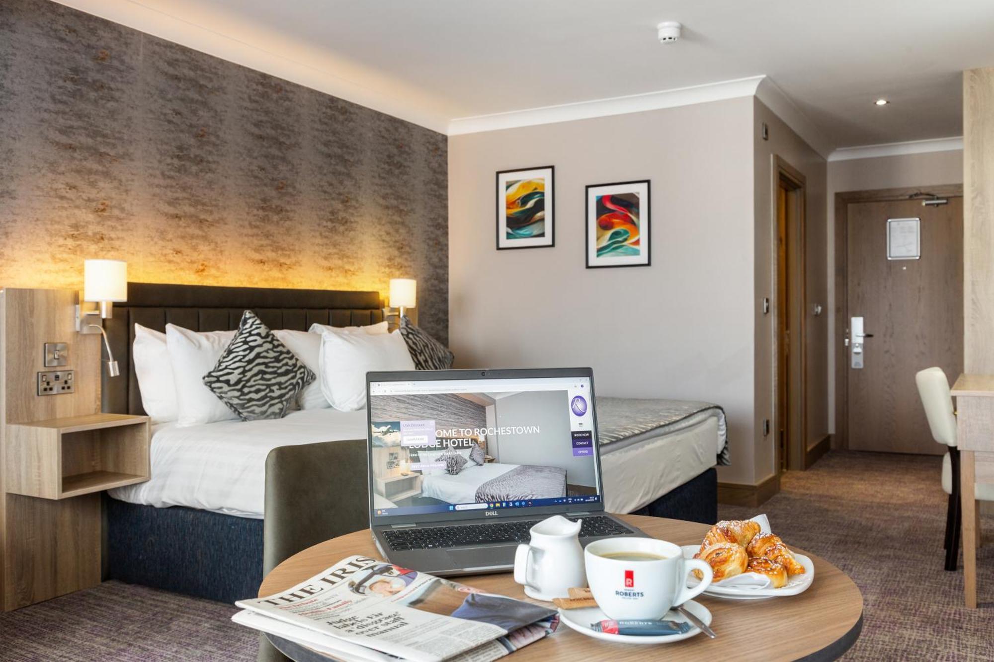 Rochestown Lodge Hotel Dun Laoghaire Exteriér fotografie