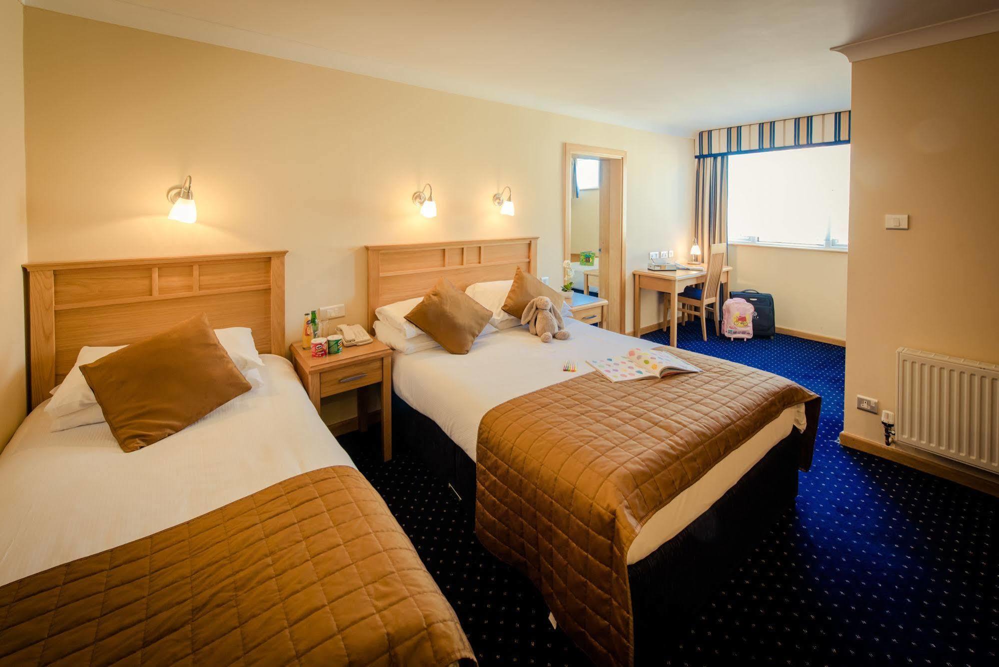Rochestown Lodge Hotel Dun Laoghaire Exteriér fotografie